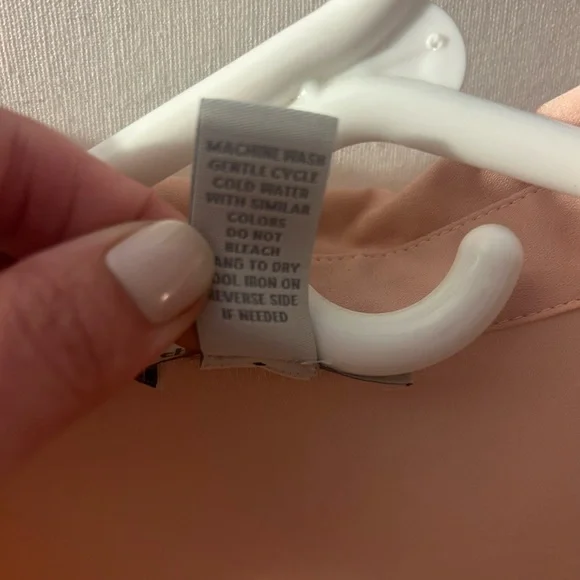 Charlotte Russe Pink Relaxed Tunic with Tie Front - Picture 10 of 10